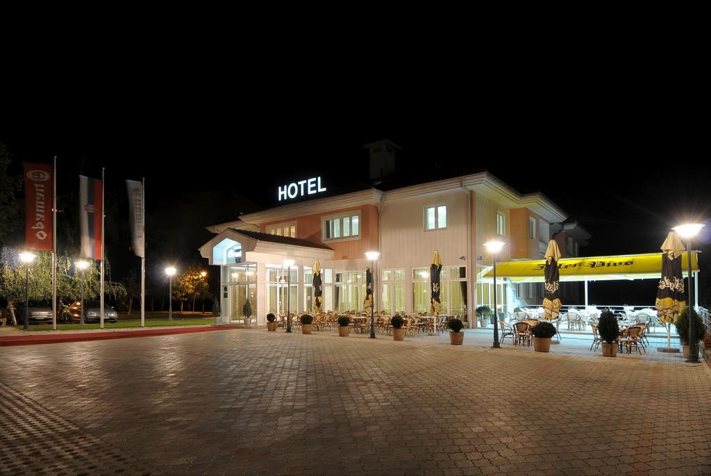 Hotel Orasac เบลเกรด ภายนอก รูปภาพ